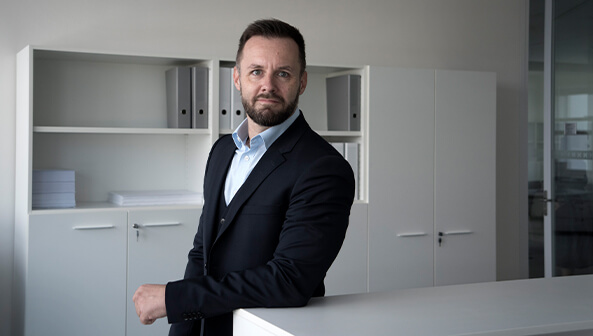 Podle Petra Poláka je důležitý přehled nad svými kartami, kde jsou uložené a používané.